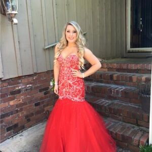 Elegant Red Strapless Gown